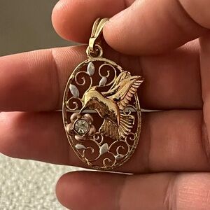 Gold Tone Laminated Hummingbird Pendant